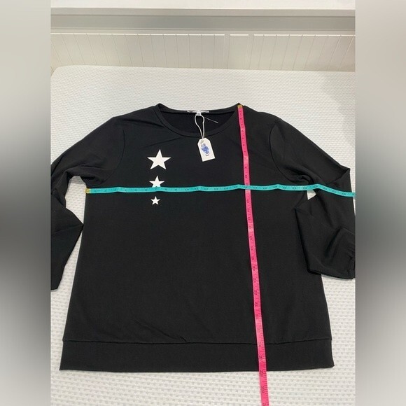 NEW Women’s Entice Sweatshirt Size S Black - Picture 5 of 6